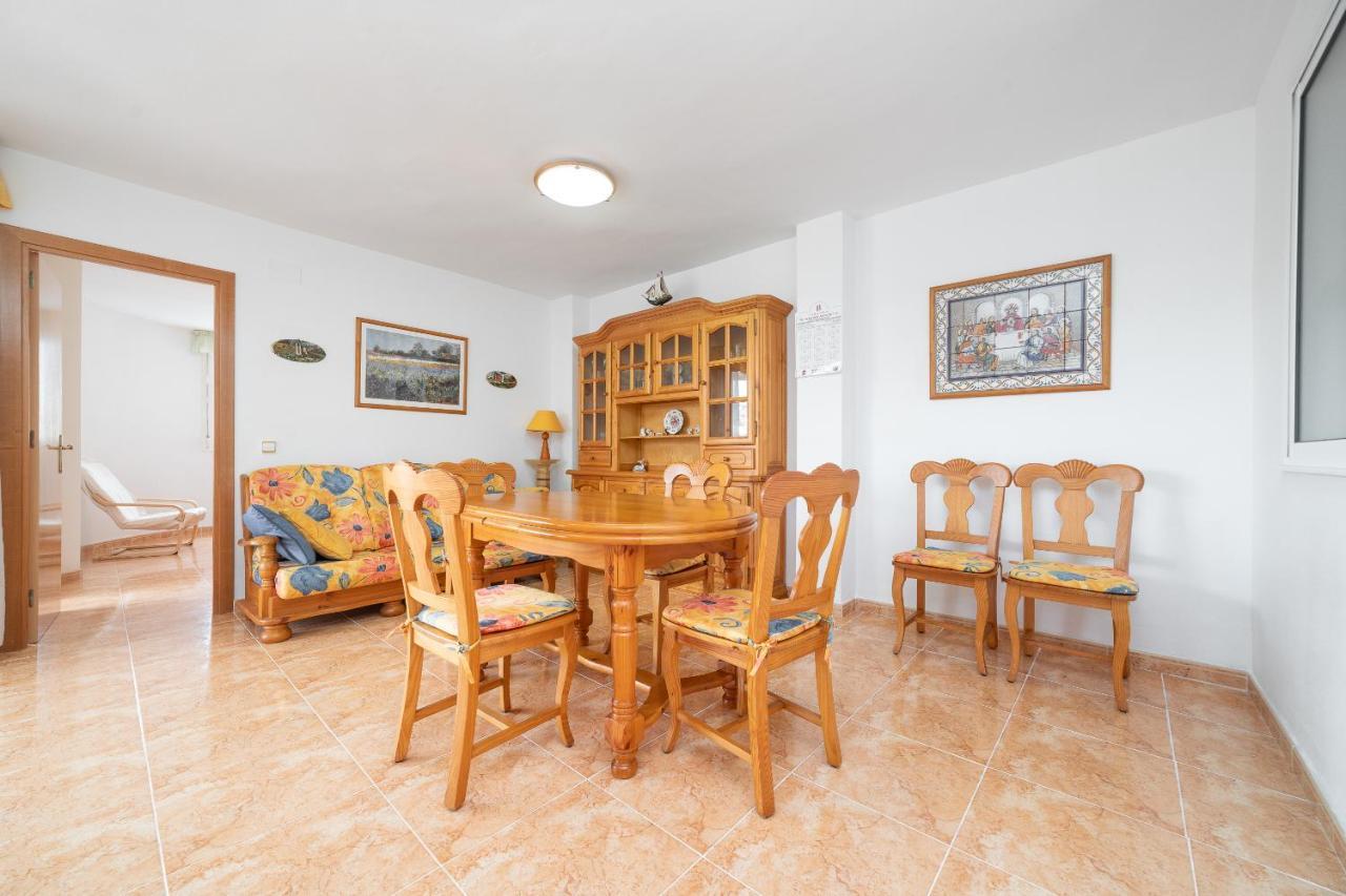 Beach Apartment Calafell Center With Parking Buitenkant foto
